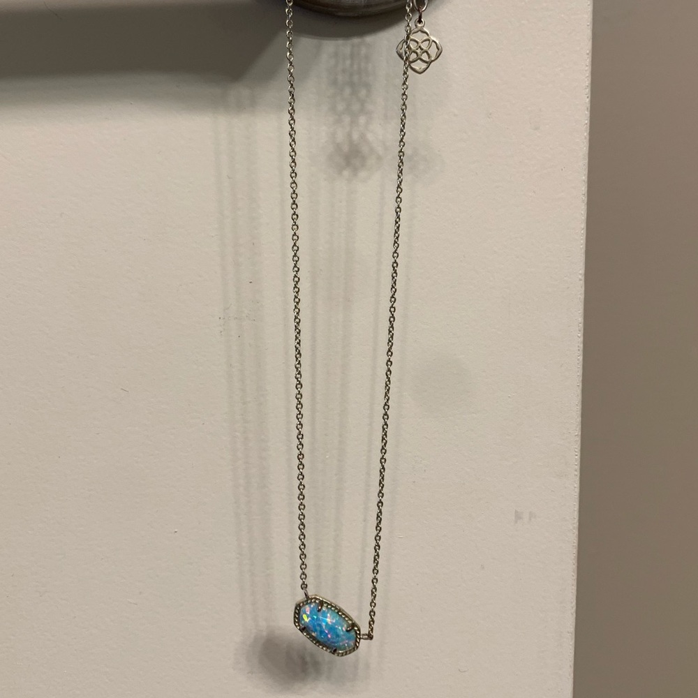 Kendra Scott Necklace